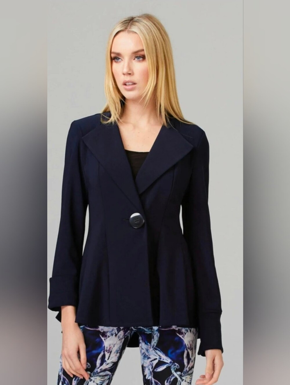 Joseph Ribkoff Black Single-Button Tailored Blazer